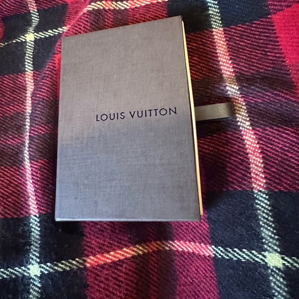 Authentic Louis Vuitton Empty Gift Box, dust bag & Tie Set - Picture 11 of 13